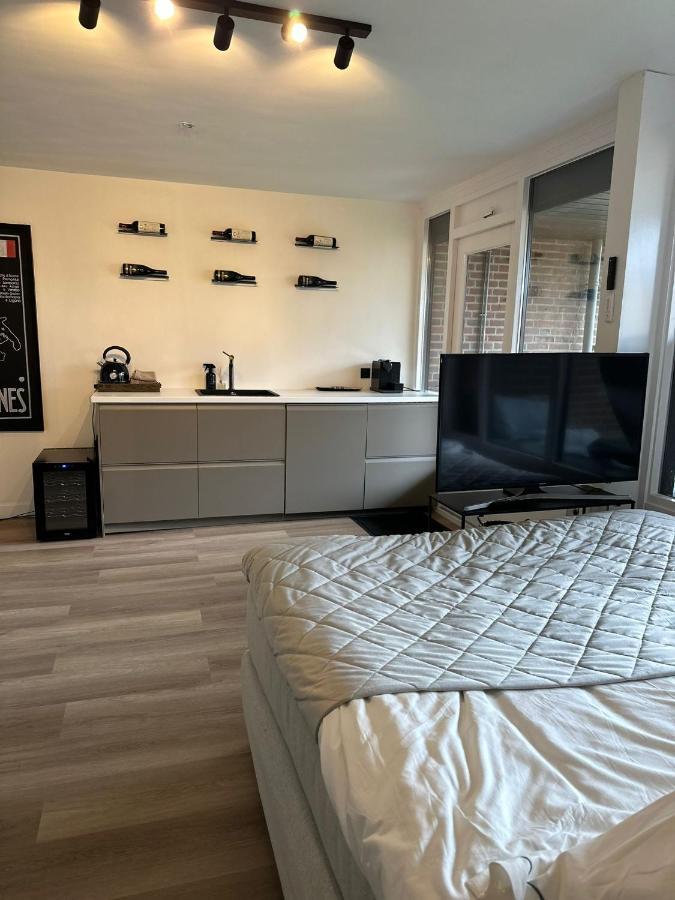 Studio Aan De Maas Apartment Zwijndrecht Exterior foto